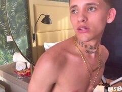 Tchèque, Homosexuelle, Branlette thaïlandaise, Énorme, Pov, Douche, Adolescente, Vierge