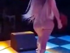 Jessy Kate bailando