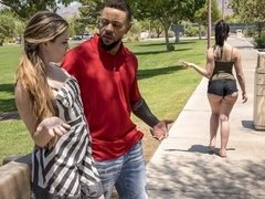 Culo, Morena, Estilo perrito, Interracial, Madres para coger, Afeitado, Bofetada, Tetas