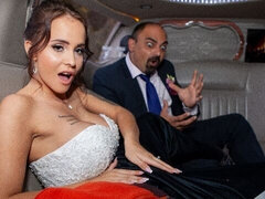 アナル, デカ尻, デカチン, デカパイ, 結婚, 茶髪の, 車, 淫乱熟女