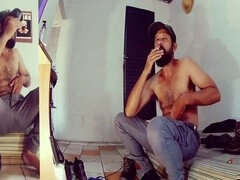 Verga grande, Botas, Papá, Gay, Peludo, Masturbación, Fumando, Calcetines
