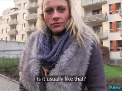 Enthousiasteling, Grote lul, Sperma shot, Hondjeshouding, Handbeurt, Buiten, Gezichtspunt, Slikken