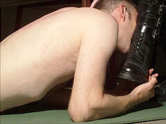 Садо мазо, Ботинки, Доминирование, Властные