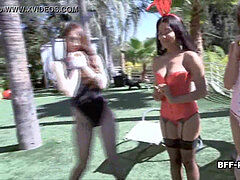 Amateur, Sucer une bite, Le plan cul à quatre, Groupe, Lingerie, Fête, Adolescente