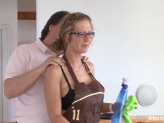 Grosse titten, Vollbusig, Geile alte tussi, Deutsch, Hd, Hausfrau, Rasiert, Ablutschen