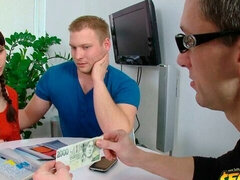 Blasen, Braunhaarige, Gehörnter ehemann, Süss, Handjob, Lecken, Penis, Dürr