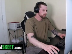 18 ans, Américain, Sucer une bite, Éjaculer dans la bouche, Tir de sperme, Embrassement, Adolescente