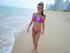 Cul, Grosse bite, Sucer une bite, En levrette, Branlette thaïlandaise, Rasée, Dénudage, Adolescente