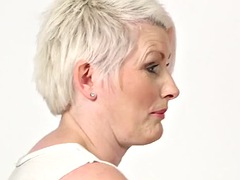 デカチン, イギリス人, 着衣女と全裸男, フェラする