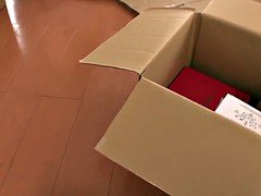 Japanese milf sucking dick before facial