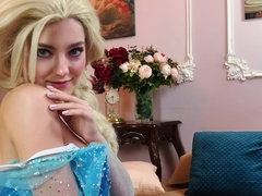 Cute Elsa gives an amazing head and gets nicely fucked
