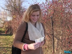 Amateur, Cul, Blonde, Sucer une bite, En levrette, De plein air, Pov, Public