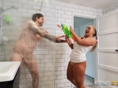 Kont, Blond, Rondborstig, Lul, Douche, Tiener, Nat, Vrouw