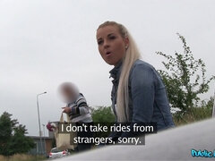 Amateur, Sucer une bite, Bus, Tromperie, De plein air, Pov, Public, Nénés