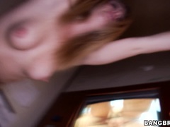 Blond, Handbeurt, Hardcore, Interraciaal, Natuurlijke tieten, Zuigen, Slikken, Trio