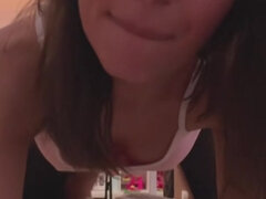 Amateur, Gros seins, Brunette brune, En levrette, Époux mari, Orgasme, Enceinte, Chatte