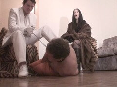 Bondage discipline sadomasochisme, Blond, Man die toekijkt, Dominatie, Dominante vrouw, Handbeurt, Vernedering, Tiener