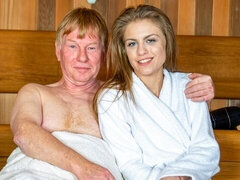 18 летние, Жопа, Красивые, Минет, Собачьи, Натуральные сиськи, Молоденькие, Сиськи