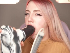 Enthousiasteling, Grote kont, Blond, Rondborstig, Huisgemaakt, Monster, Natuurlijke tieten, Tieten likken