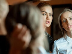 Blondine, Küssen, Lecken, Lingerie, Muschi, Russisch, Rasiert, Entkleiden