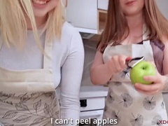 Enthousiasteling, Grote lul, Blond, Bedriegen, Sperma, Duits, Hd, Tiener