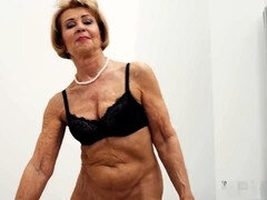 デカチン, 黒人, ブロンド, フェラチオ, エロ熟女, 口内発射, チェコ, ヨーロピアン