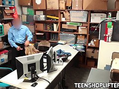 楽屋, 捕まる, Hd, ポリス, お仕置き, 叫ぶ, 剃毛, ティーン