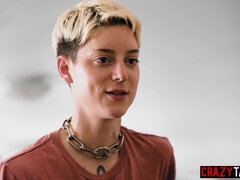 Gros seins, Blonde, Hard, Mère que j'aimerais baiser, Maman, Transsexuelle, Strapon, Plan cul à trois