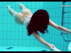 Gros cul, Gros seins, Fétiche, Petite amie, Énorme, Hongroise, Piscine, Soeurs