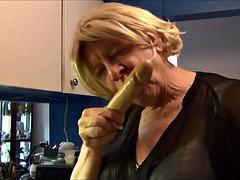 Naughty Gigi deep throat training