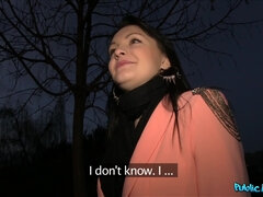 Любители, Красотки, Красивые, Брюнетки, Европейки, Деньги, На природе, На публике