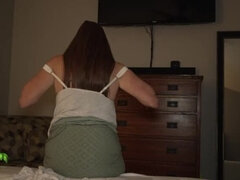 Enthousiasteling, Kont, Grote lul, Blond, Gezin, Moeder die ik wil neuken, Zoon, Tatoeage