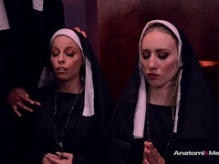 Группа, Поцелуи, Лесбиянка, Лизание, Мастурбация, Оргии, Киски, Сиськи