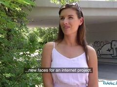 Pijpbeurt, Bruinharig, Bedriegen, Oudere vrouw, Tsjechisch, Vriendin, Orgasme, Openbaar