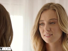 In den arsch, Arsch, Blondine, Blasen, Kehlenfick, Frau frau mann, Jungendliche (18+), Titten