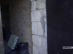 Blonde, Sucer une bite, Gode, Fétiche des pieds, Branlette thaïlandaise, Mère que j'aimerais baiser, Rasée, Jouets