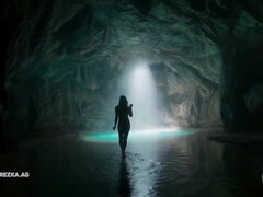 Humiliation, Nue  à poil, Volé