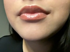 Korean Girlfriend Kissing ASMR