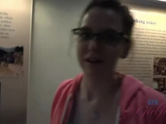 Brits, Bruinharig, Sperma, Hd, Lesbisch, Doordringend, Roken, Tieten likken