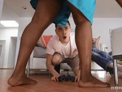 Cuarto de baño, Culo grande, Verga grande, Mamada, Morena, Muñeca, Interracial, Madres para coger