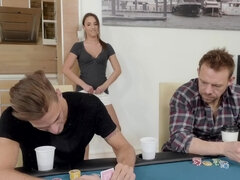 Anaal, Bruinharig, Kleren uit, Sperma shot, Spel, Tiener