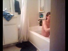 Nue  à poil, Rousse roux, Douche, Espionne, Nénés, Voyeur