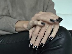 Leie, Schwarz, Braunhaarige, Fetisch, Fingern, Leder, Masturbation, Solo