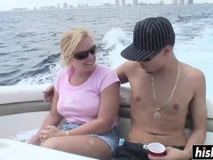 美女, 巨乳な, エロティック, 指いじり, ハードコア, キス, アウトドア, オマンコ