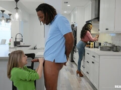 Grosser arsch, Grosse titten, Schwarz, Blasen, Interrassisch, Lecken, Realität, Schlampe