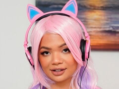 Grosser schwanz, Blasen, Hardcore, Latina, Natürlichen titten, Zierlich, Rasiert, Tätowierung