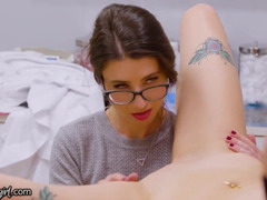 Médico, Examen, Lencería, Masturbación, Madres para coger, Mamá, Madrastra, Adolescente