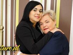 Kont, Mooie dikke vrouwen, Vingeren, Omie, Reusachtig, Rijpe lesbienne, Tiener, Tieten likken