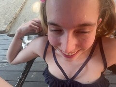 Hinter den kulissen, Fingern, Lingerie, Orgasmus, Im freien, Öffentlich, Muschi, Weibliche ejakulation