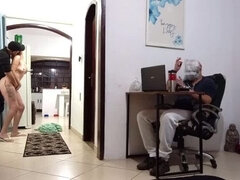 Измена, Кончили внутрь, Хд, Милф, Киски, Наездница, Сюрприз, Жена